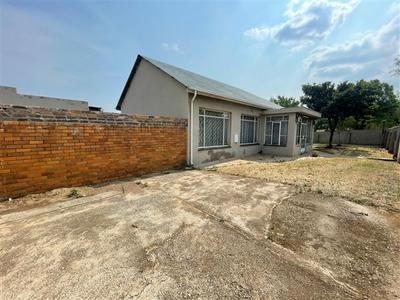 House For Sale in Maraisburg, Roodepoort