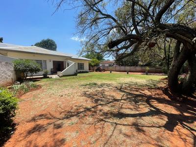 House For Sale in Florida, Roodepoort