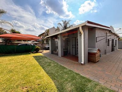 House For Sale in Greymont, Johannesburg