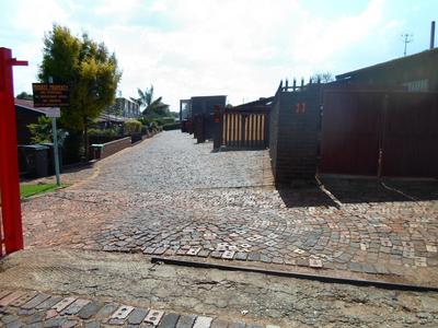 Townhouse For Sale in Hamberg, Roodepoort