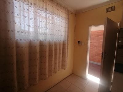Cottage For Rent in Horison, Roodepoort