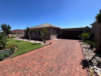 House For Sale in Florida North, Roodepoort
