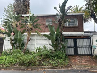 House For Sale in East Town, Johannesburg